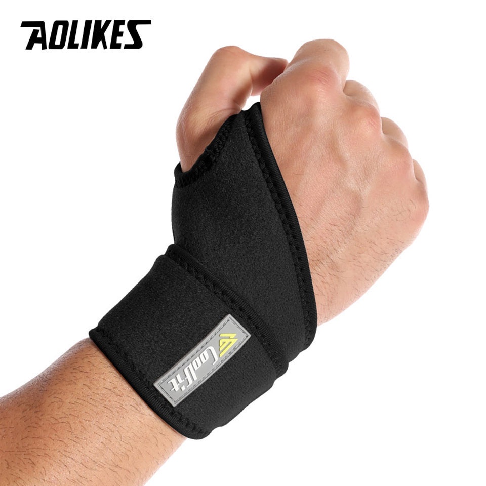 Wrist Guard Band Brace Support Carpal Tunnel Sprains Strain Gym Strap