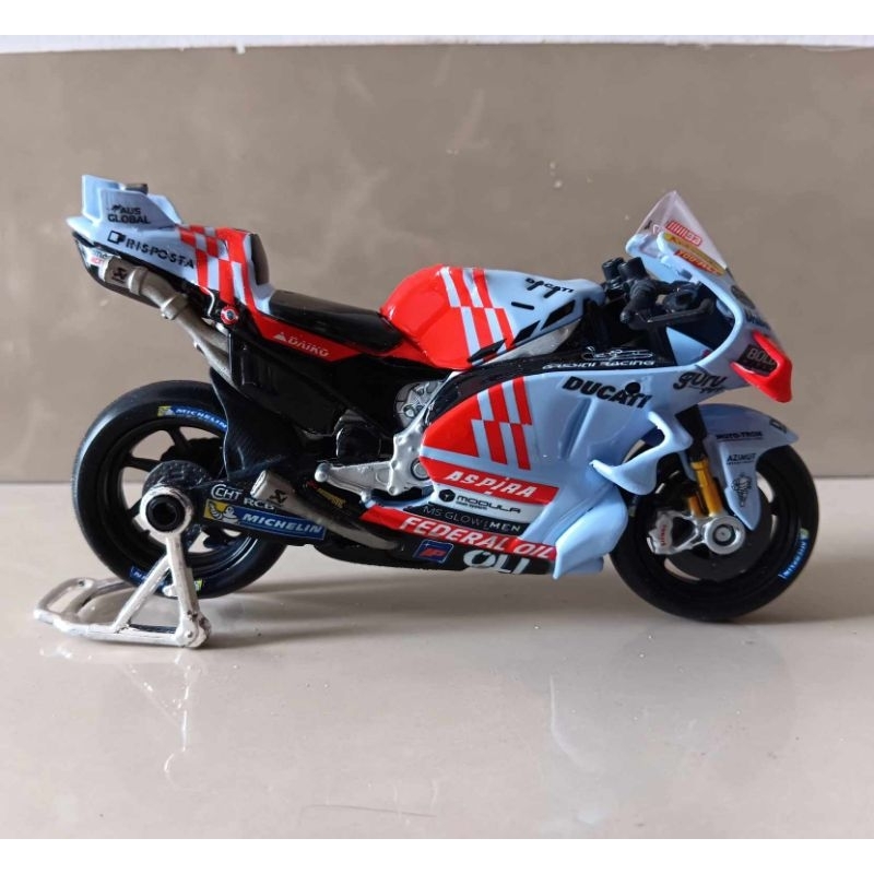 Maisto MotoGP 1 18 Custom Ducati Gresini Racing 2024 Marc Marquez 93