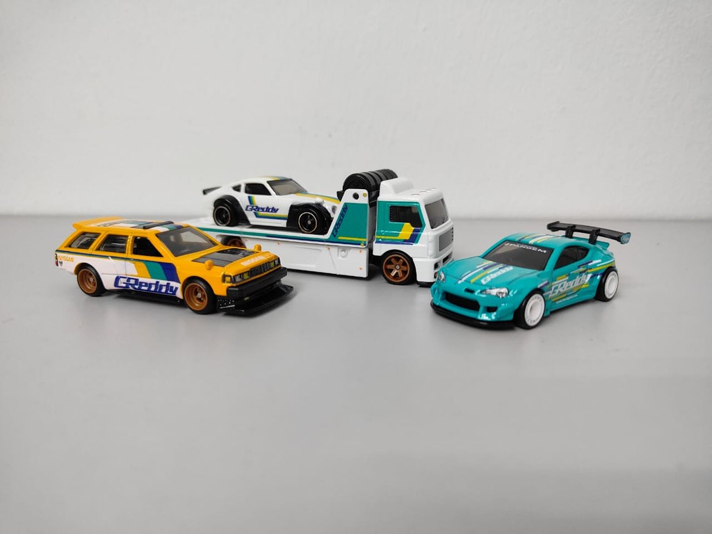 Hot Wheels Premium Garage Diorama Greddy Series Loose From
