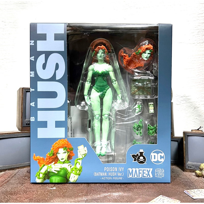 Medicom Mafex Miracle Action Figure Poison Ivy Batman Hush Shopee