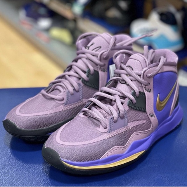 Kyrie hot sale thanos shoes