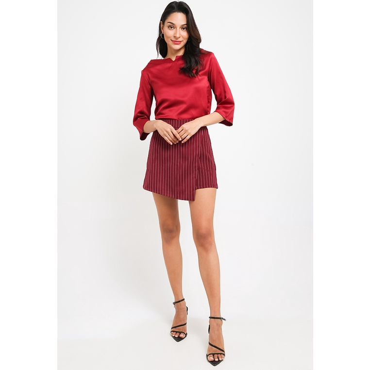 LLACES Clothing - Blouse Wanita - Preppy Silk Blouse - Maroon - Gambar 4