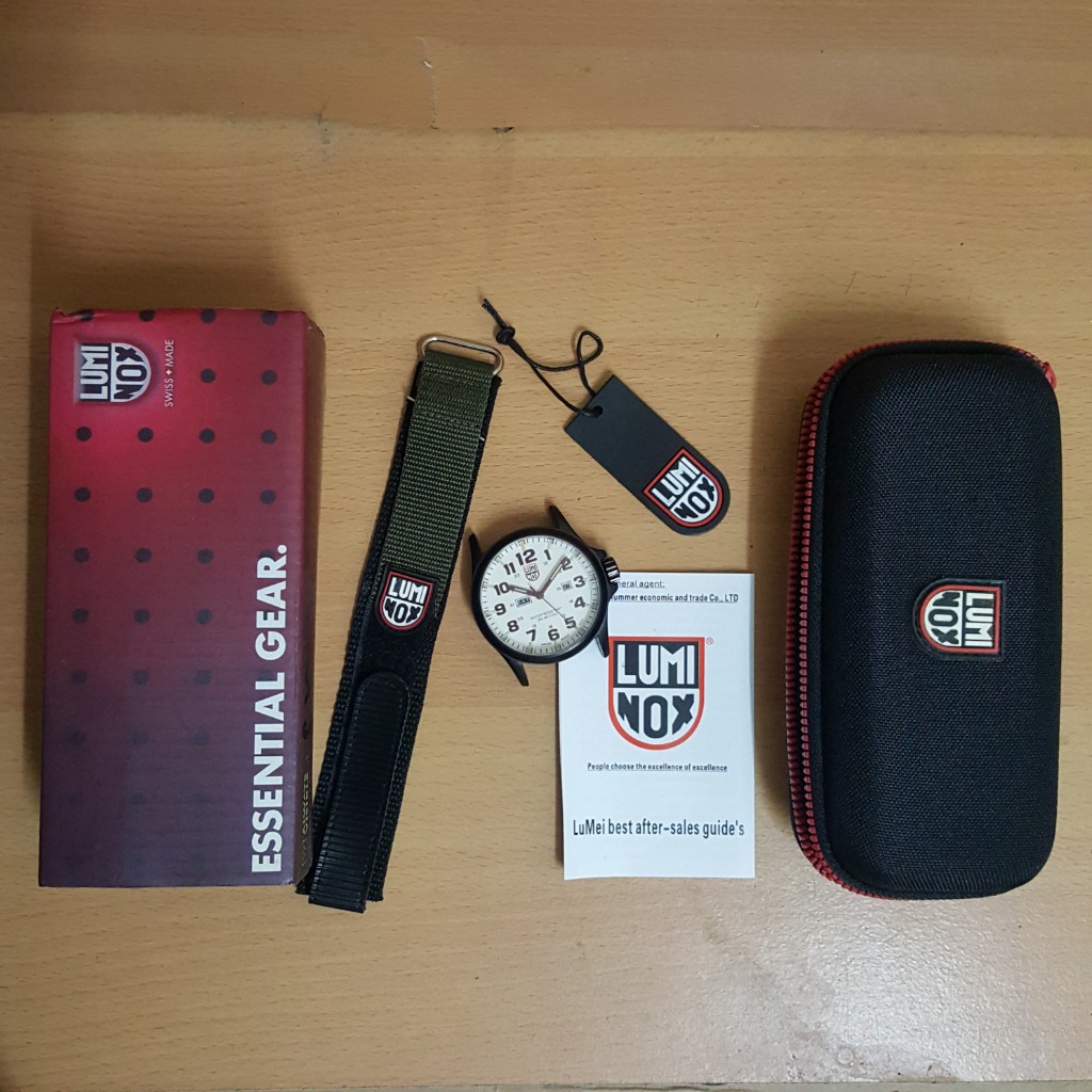 Luminox best sale essential gear