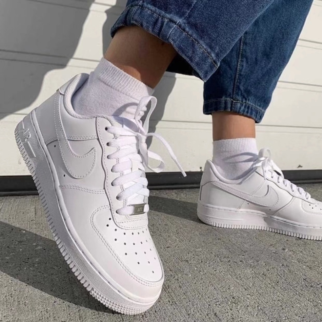 Air force clearance white sneakers