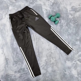 BNWT Gymshark crest joggers, Men's Fashion, Bottoms, Joggers on