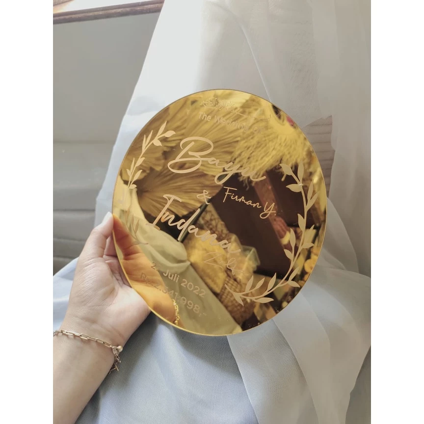AKRILIK MIRROR GOLD bulat, Custom Nama Dekorasi Mahar - Gambar 2