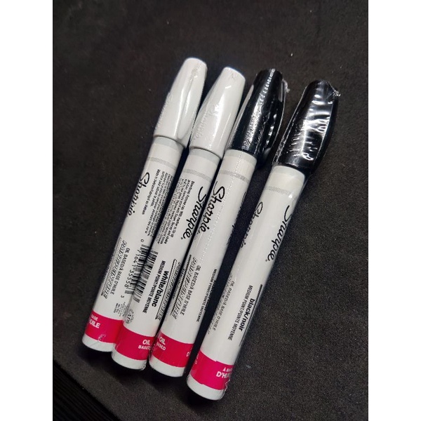 Sharpie WHITE PAINT PEN Oil Based Medium 355583