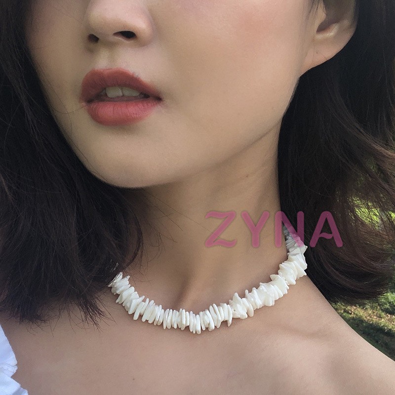 White on sale seashell choker