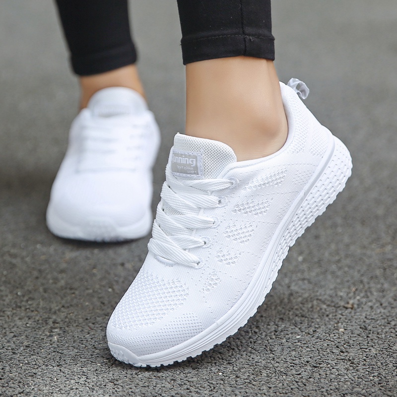 Casual white hot sale sneakers womens