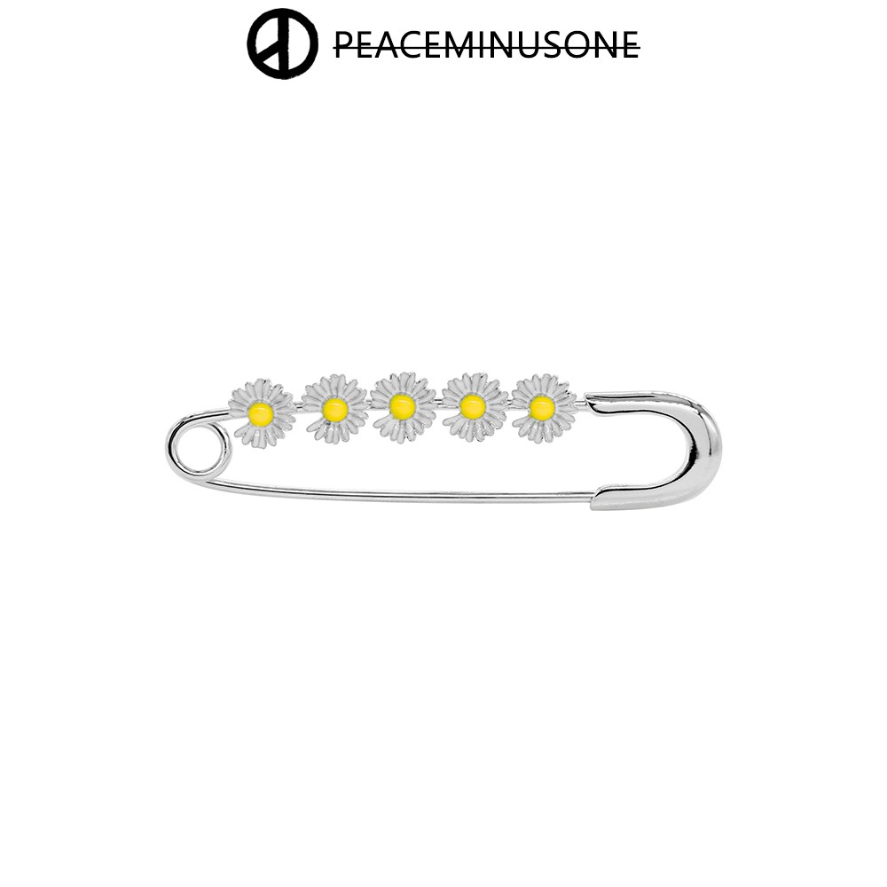 アイドル PEACEMINUSONE PMO DAISY SAFETY PIN s-l400.jpg