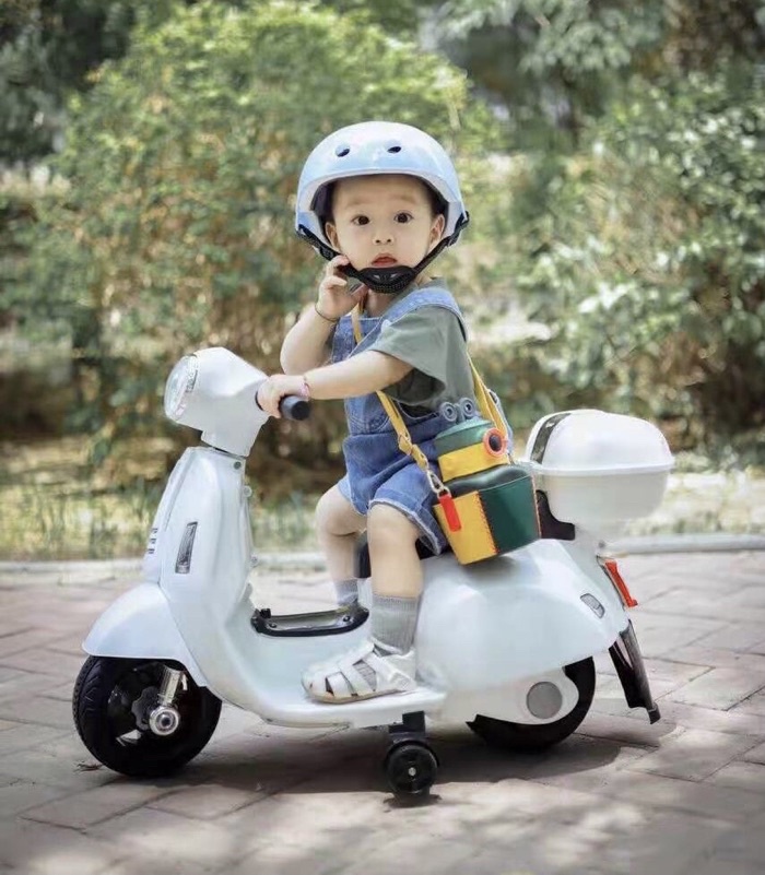 Baby deals vespa bike