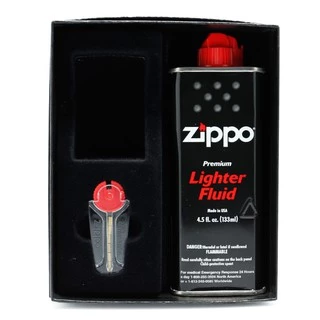 Zippo Classic Lighter Gift Set