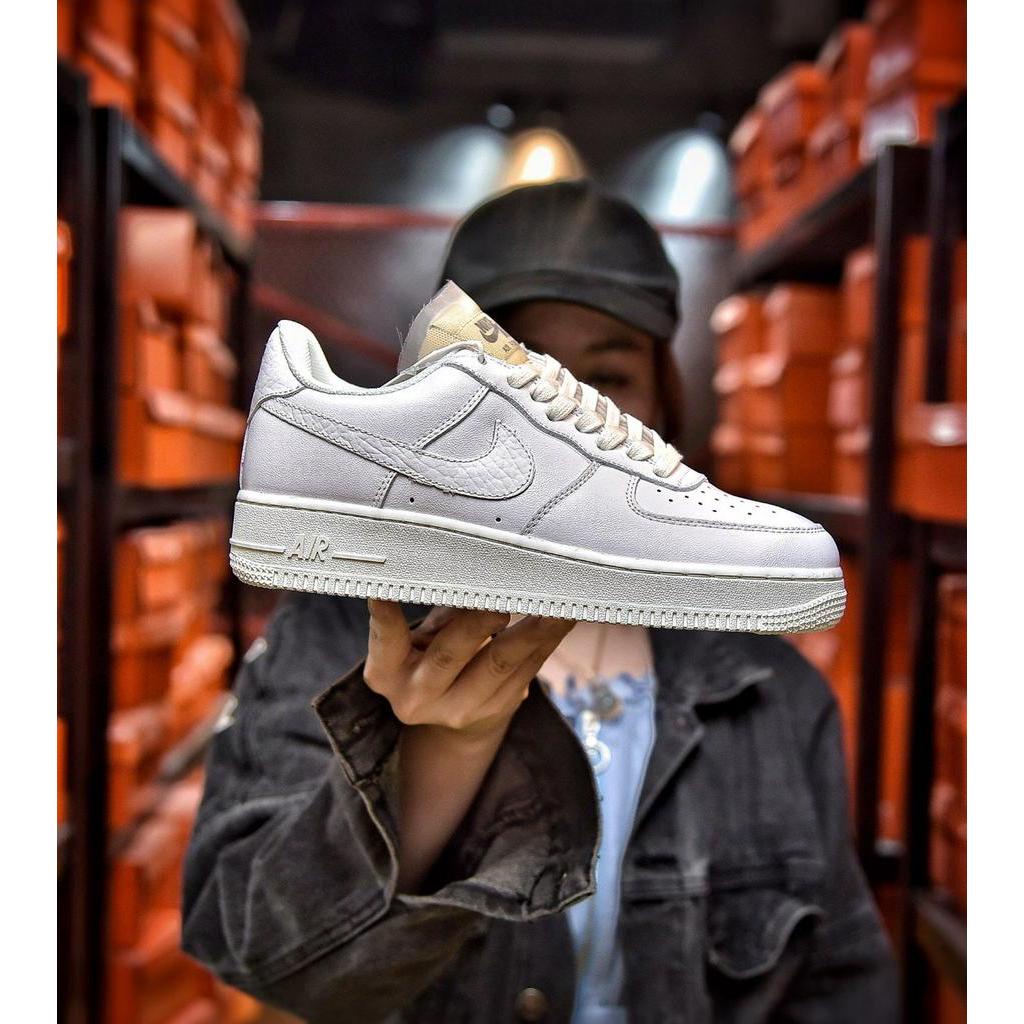 Air force 1 07 lx white onyx hot sale