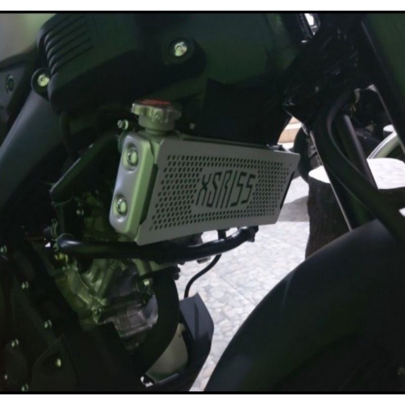 Radiator COVER COVER Nest YAMAHA XSR 155 PLUG AND PLAY RADIATOR COVER