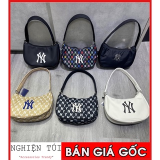 MLB Korea - New York Yankees Big Logo Solid Hobo Bag