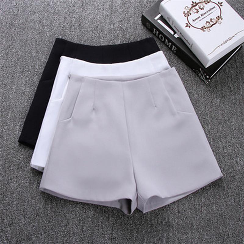 Elegant shop short pants