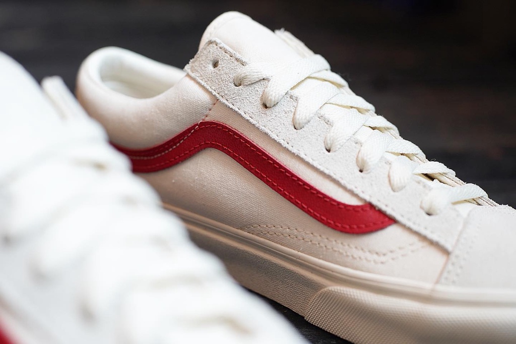 Vans marshmallow cheap red singapore