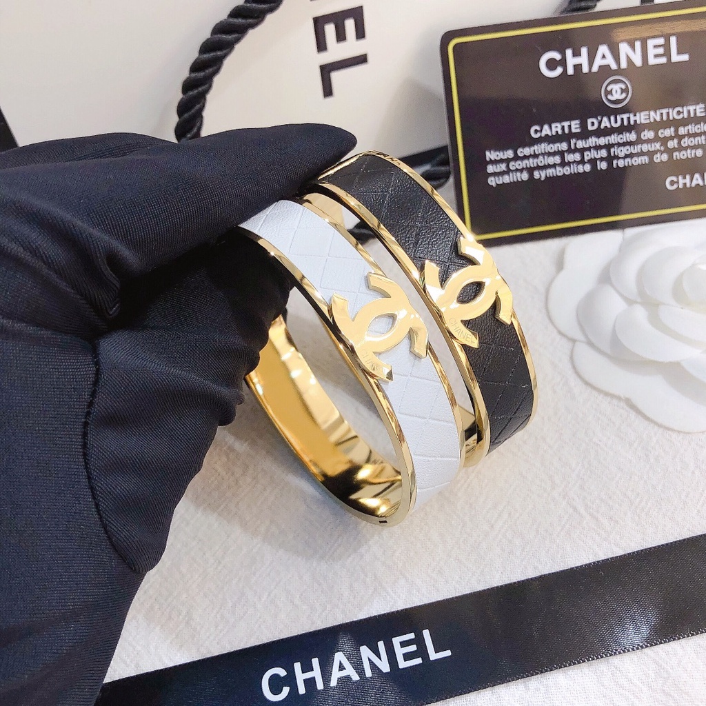 Gold bracelet clearance chanel