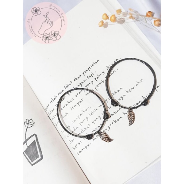 BRACELET daun | Shopee Singapore
