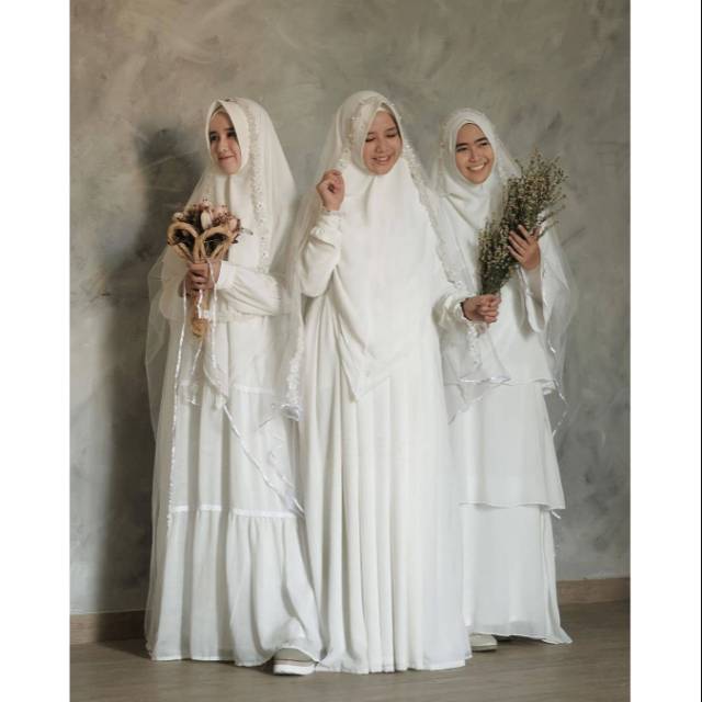 Robe Akad White By Hijab Alila Robe Akad Muslimah Shar'I | Shopee Singapore