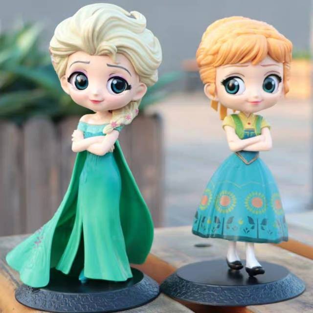 Frozen 2 Elsa Anna Q Posket Display Miniature Toy Cake topper