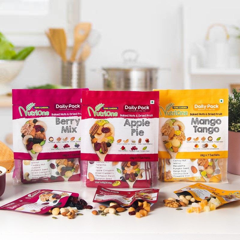 Tong Garden Nutrione Daily Pack Baked Nuts & Dried Fruit 196g Apple