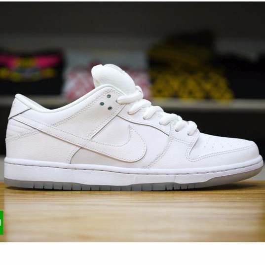 White nike sb on sale dunks