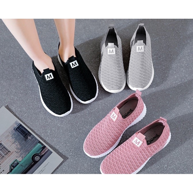 Fashion slip on shoes hot sale