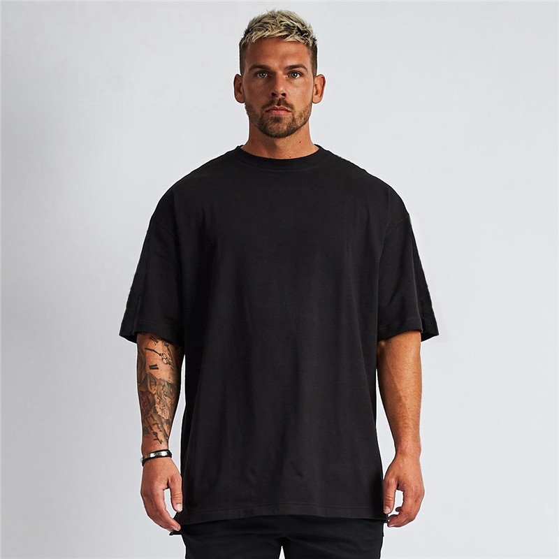 t shirt shoulder fit