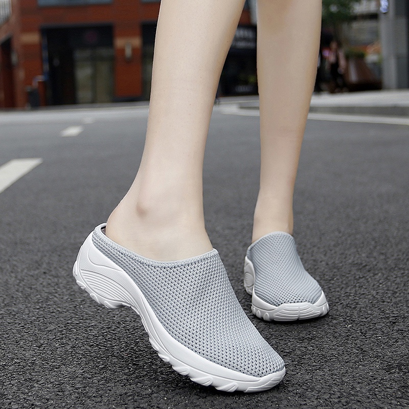 Women's flat best sale sneakers casual