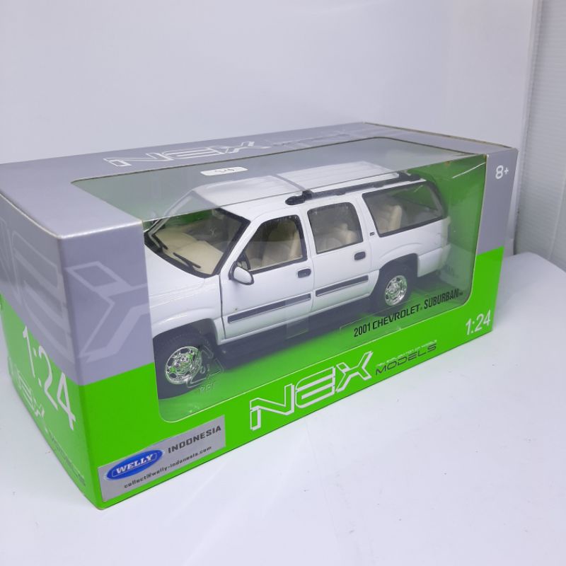 2001 CHEVROLET SUBURBAN DIECAST Miniature WELLY Car 1:24. Scale | Shopee  Singapore