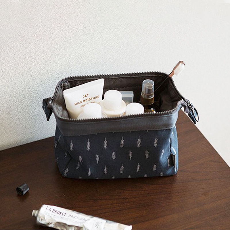 Travel Cosmetic Bag Women Portable Waterproof Beautician Makeup Storage ...