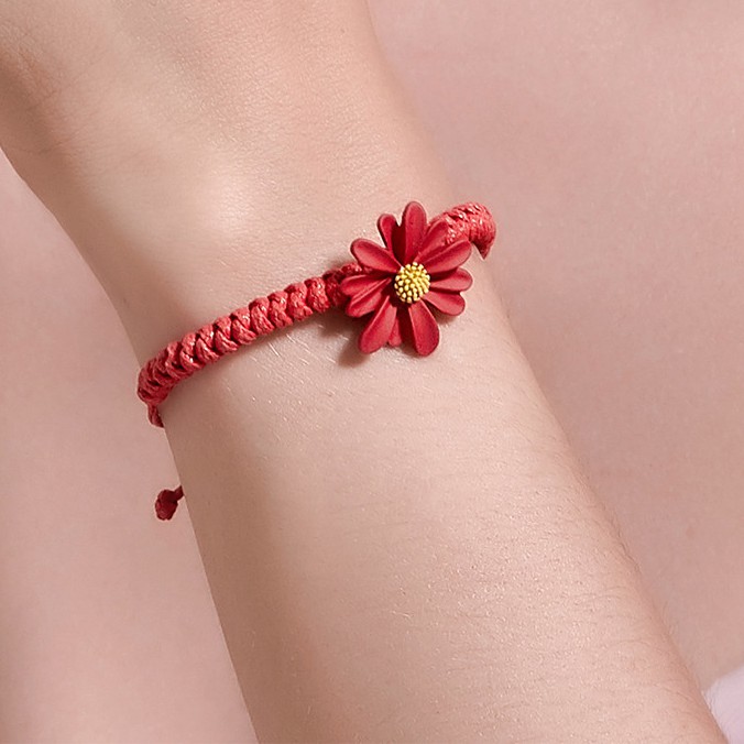 Red bracelet 2025 with hand