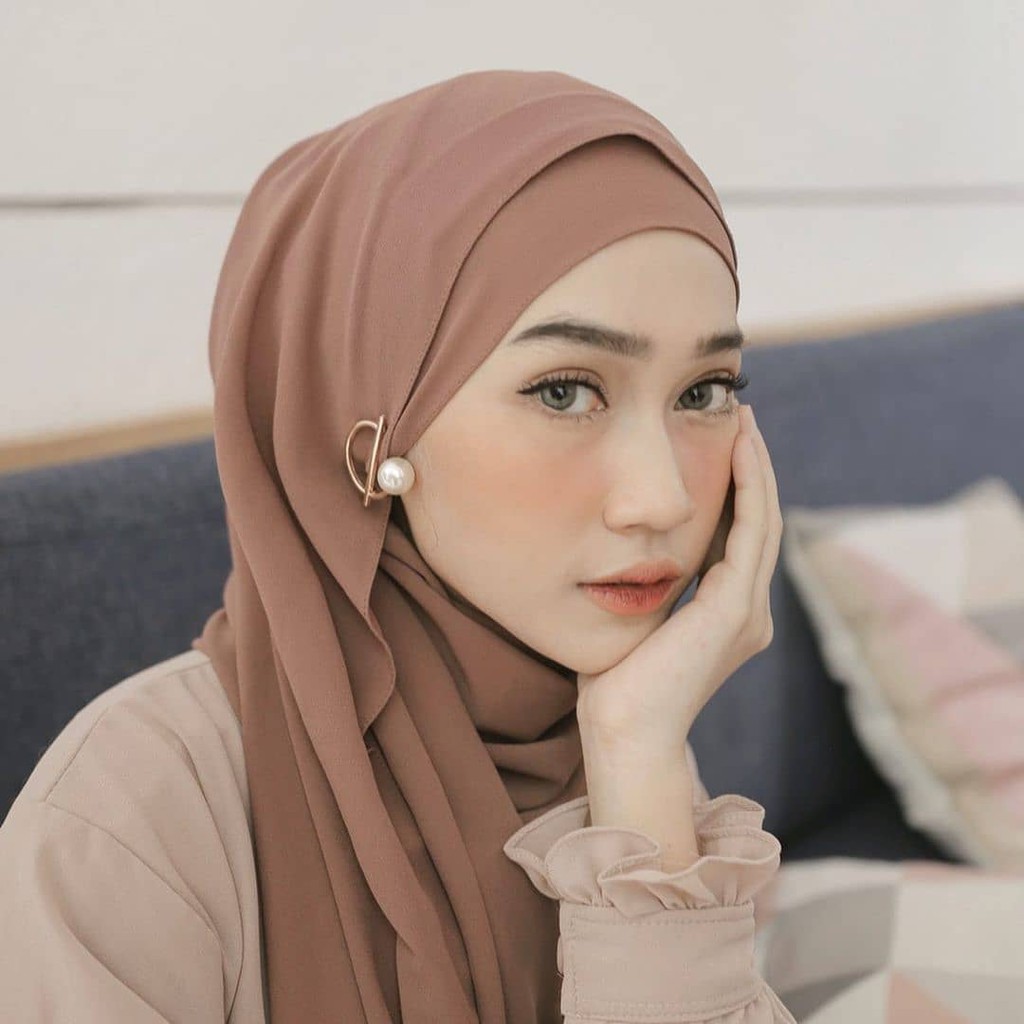 HIJAB PASHMINA CERUTY BABYDOLL 75x180 - Gambar 3