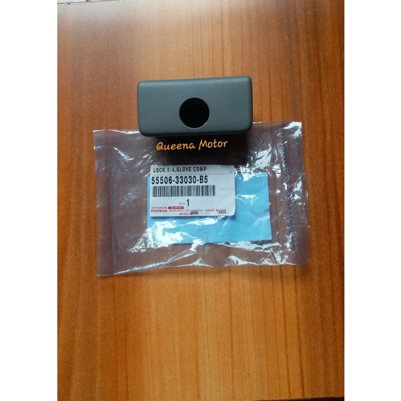 Innova fortuner hilux original dashboard Drawer Lock | Shopee Singapore
