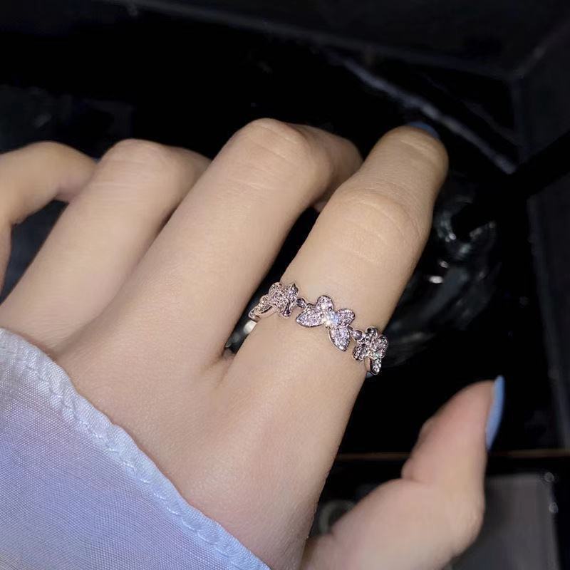 [HOT SALE]Fashion Korean Adjustable Crystal Butterfly Opening Finger Ring For Women / Ladies Elegant Metal Rhinestone Inlaid Butterfly Shape Rings / Lovely Gifts For Girl Friends /Personality Party Op