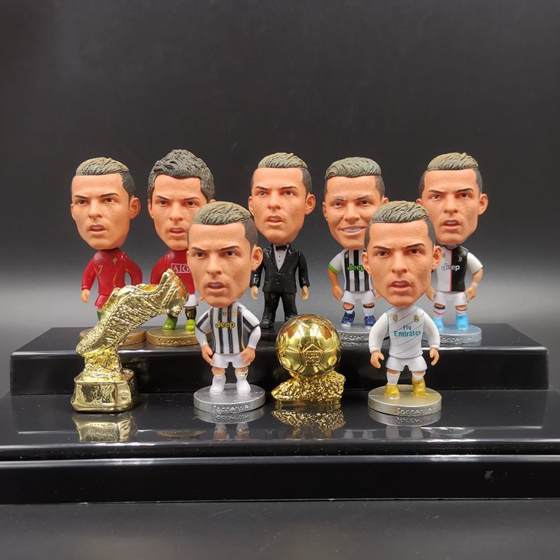 Cristiano Ronaldo mini action figures Cristiano Ronaldo's career doll ...