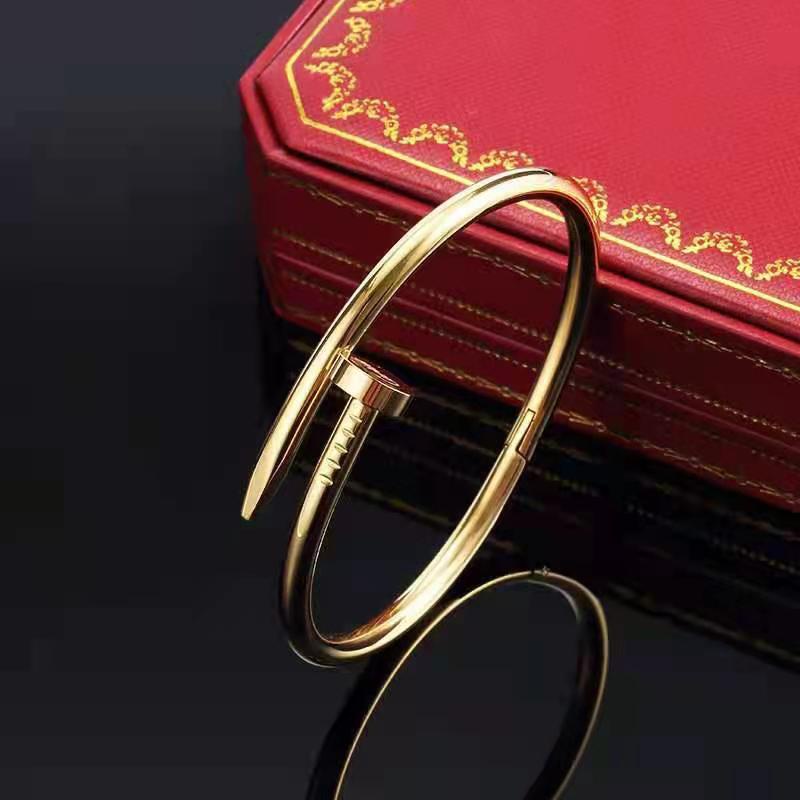 2021 New Stainless Steel Fashion Simple Golden Nail Bracelet Temperament Does Not Fade Jewelry Female
