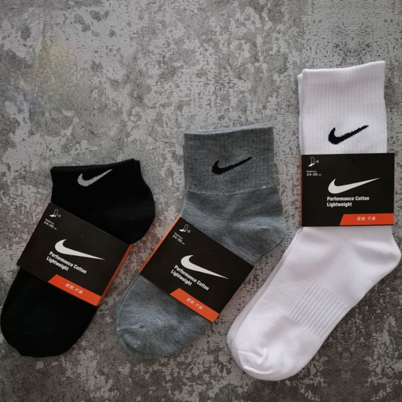 Nike socks outlet size medium