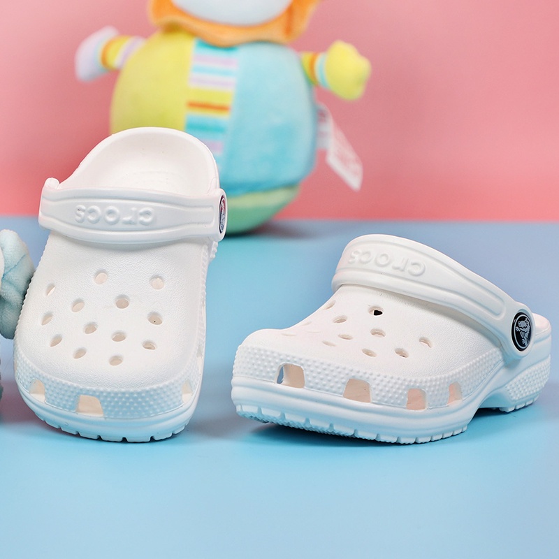 Girls hot sale white crocs