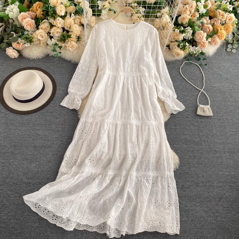 White lace maxi hot sale dress long sleeve