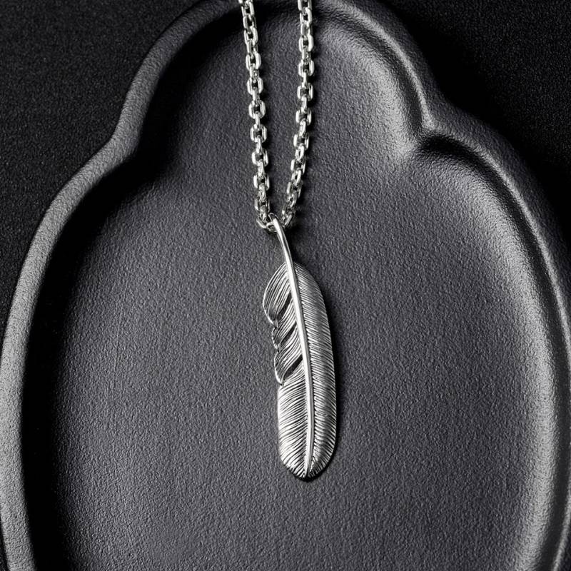 Japanese hot sale feather necklace