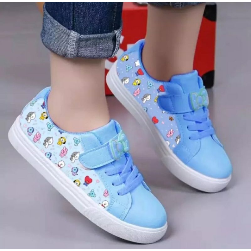Girls Shoes The Latest Girls Sneakers BTS Motifs And Trendy Children s Shoes Style Shopee Singapore
