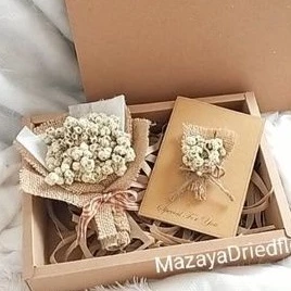 Edelweis Bouquet In Box Hadiah Ulang Tahun