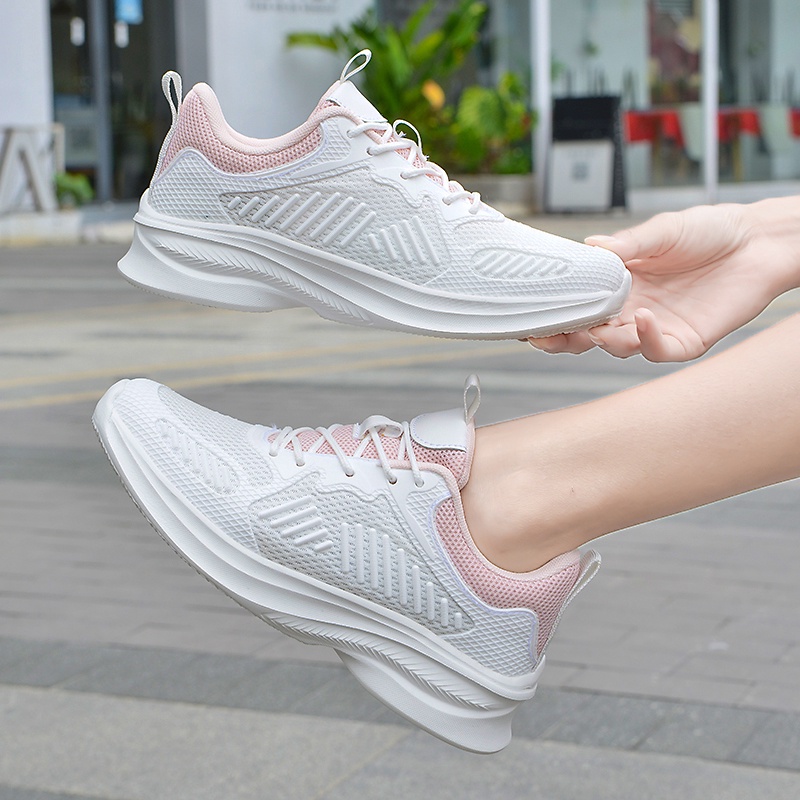 Women’s Lightweight Soft-Sole Casual Sports Sneakers