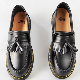 Casual on sale tassel loafers