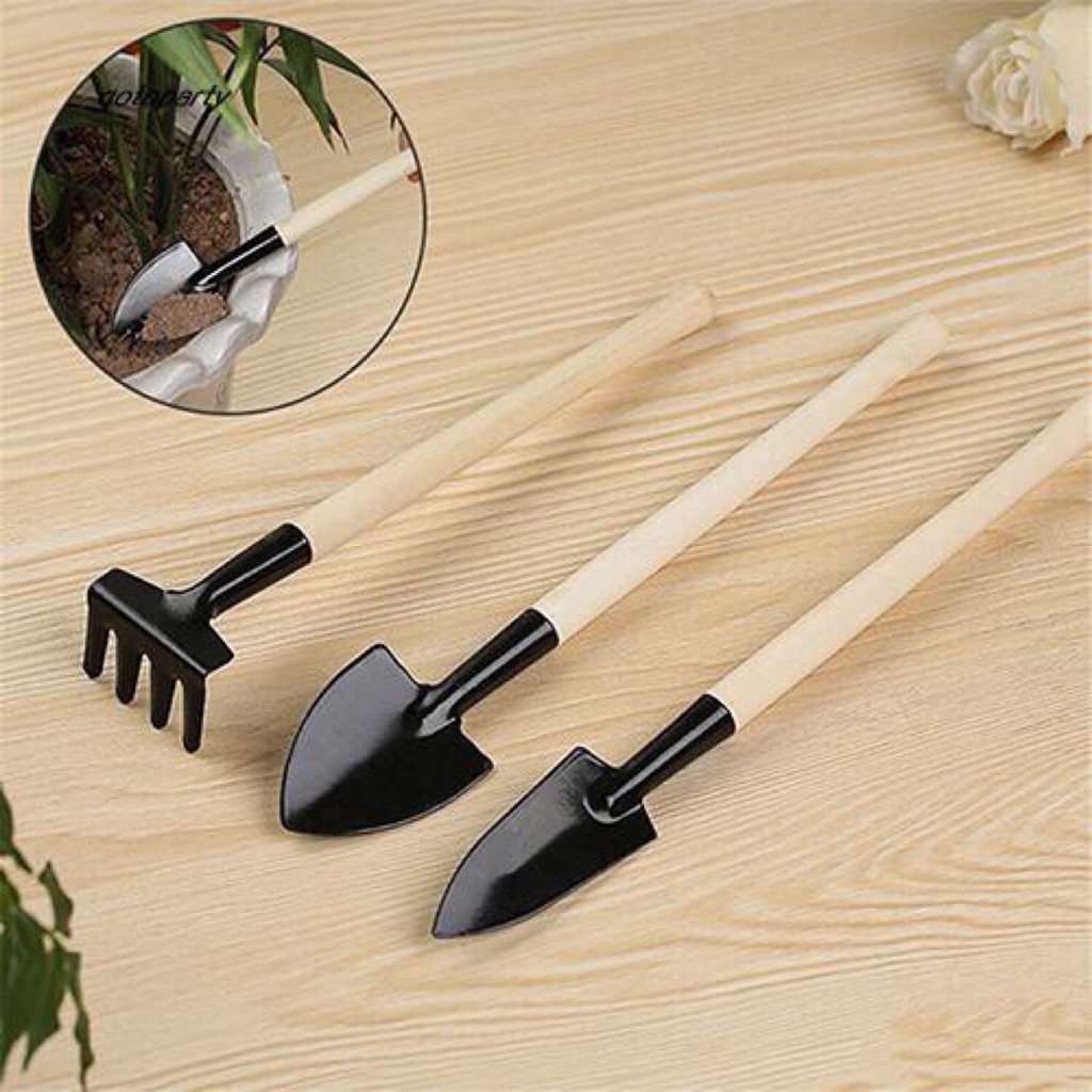 3 Pcs mini gardening tool: iron Wooden Handle Gardening Shovel Rake ...