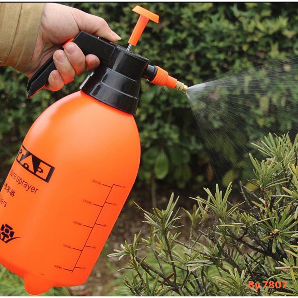 Portable Pressure Hand Pump Garden Spray Bottle (2L) | Shopee Singapore