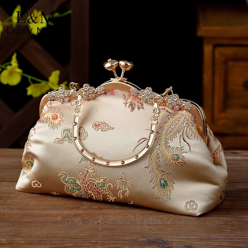 Vintage Embroidery Clutch Handbag Women Solid Satin Diamond