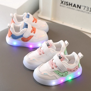 Newborn hot sale gym shoes